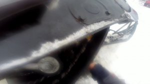 Меняю масло на буране, подтягиваю цепь.