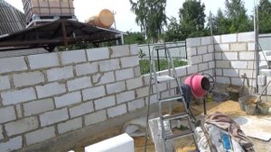 Строительство гаража из пеноблоков с облицовкой. (част 1)