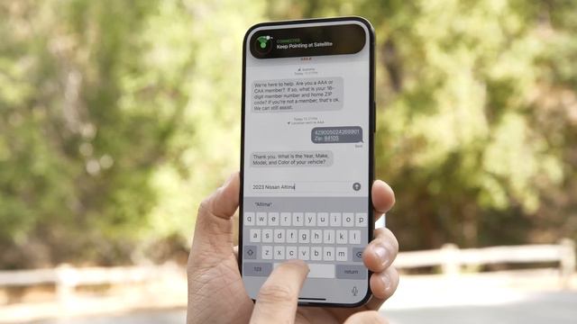 iPhone 14/15 Roadside Assistance via Satellite on iOS 17 Demo - How It Works! смотреть онлайн