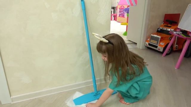 Ева и сборник видео про игры с косметикой смотреть онлайн