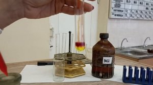 цвет индикатора метилоранжа в кислой среде