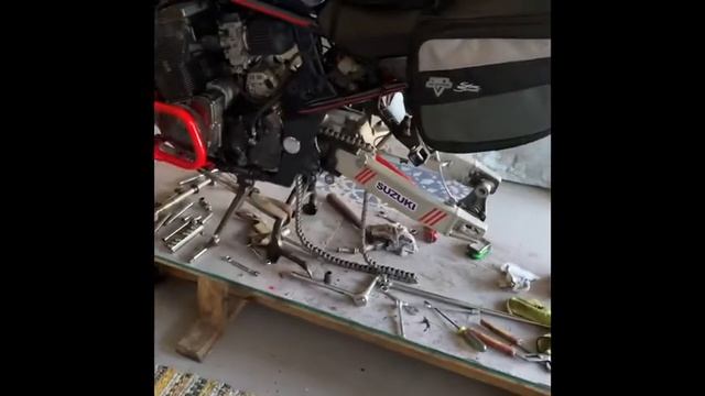 Suzuki bandit 1200 обслуживание маятника и linkage. смотреть онлайн