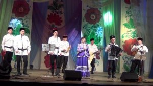 Скакал казак через долину