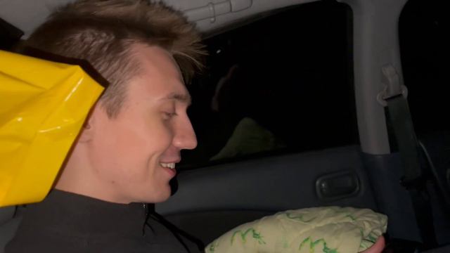 ПОКУПКА ЛОШАДИ 3 ЧАСТЬ | Проверяем здоровье | Ночёвка на конюшне | HRB смотреть онлайн