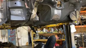 КУЗОВНОЙ РЕМОНТ - ПОПАЛИ ))DODGE CHALLENGER разница между полным и задним приводом.