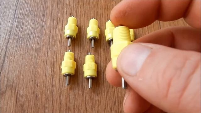 Поилка ниппельная для домашней птицы