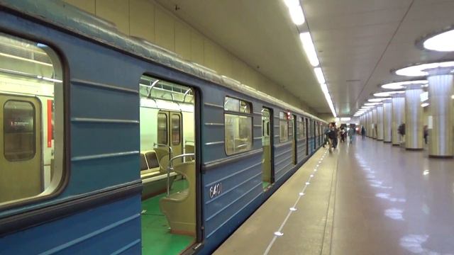 Электропоезд 81-710 "ЕЖ-3" №71, станция метро Котельники