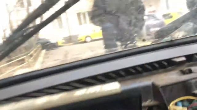 Завести машину с толкача. смотреть онлайн