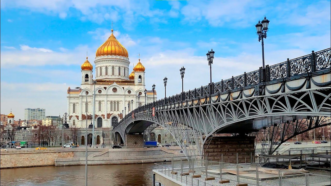 Прогулка по набережной Москвы. Храм Христа Спасителя