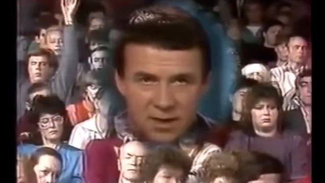 Молодой Волшебник заряжает зал вместе с Кашпировским (1990 год) смотреть онлайн