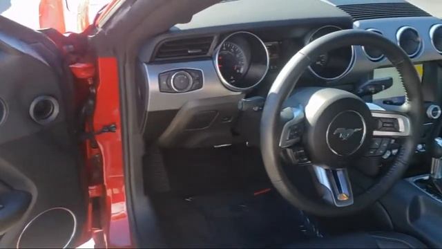 2022 Ford Mustang GT Premium Coupe смотреть онлайн