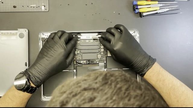 How to REPLACE DisplayScreen MACBOOK PRO A1708 A1706 - COMO DESMONTAR MACBOOK PRO A1706 A1708