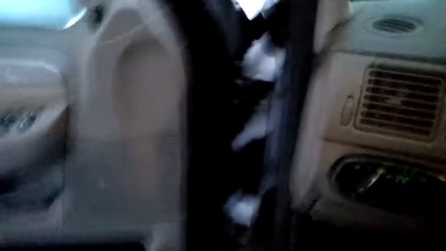 Ford Explorer 2004 год