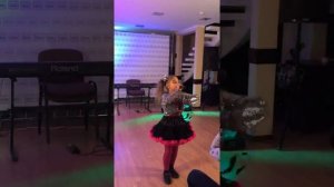 "Арлекино"  в исполнении  НАСТЯ  M_GORA  8 лет