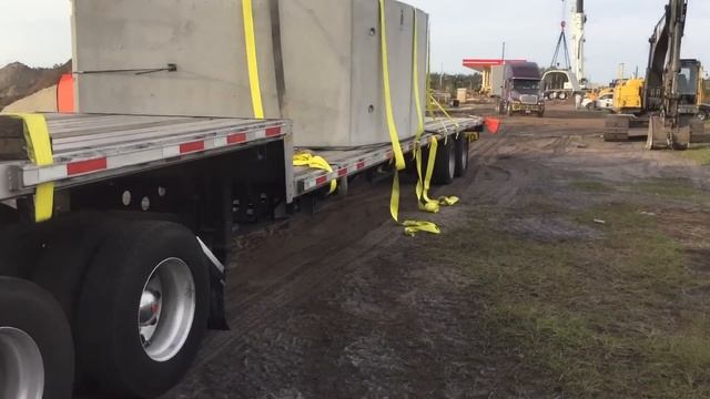 Дальнобой США первый рейс в собственной компании . смотреть онлайн