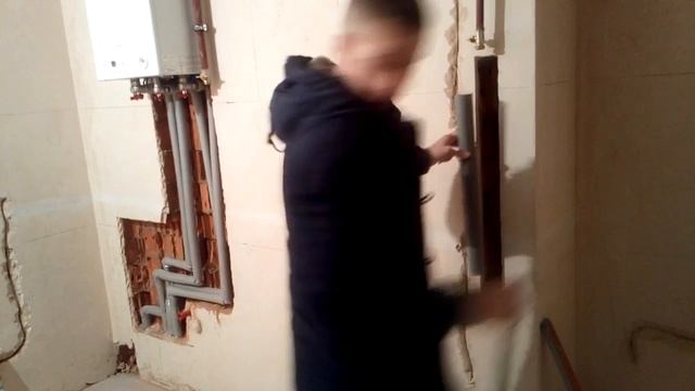 Как скрыть,спрятать газовый шланг на кухне. смотреть онлайн