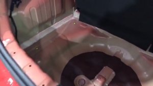 Разбираем Киа Соул, посредственная заводская шумоизоляция - это подлежит немедленному исправлению!