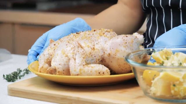 Вкуснейшая КУРОЧКА в духовке целиком, с лимоном, тимьяном и чесноком.