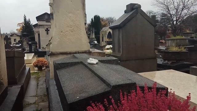 Гуляем по кладбищу в Париже! Монпарнас!