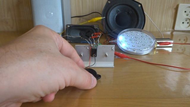 МИКРОФОННЫЙ УСИЛИТЕЛЬ на ПОЛЕВОМ ТРАНЗИСТОРЕ 2N65F (Часть 4) смотреть онлайн