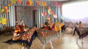 Танец с платками в детском саду