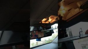 Замена лампочки плафона в салоне Opel Vectra C