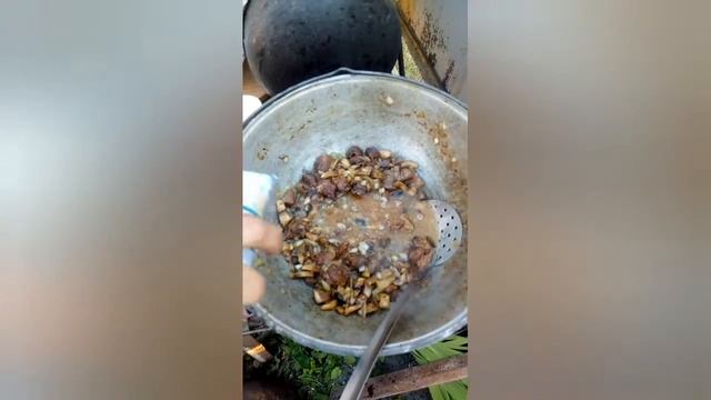 Фрикасе из свинины в казане смотреть онлайн