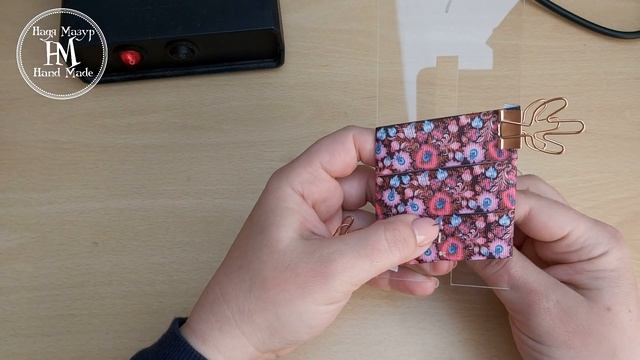 Простой бантик на П-образных шаблонах, с маленьким секретом-уголки.