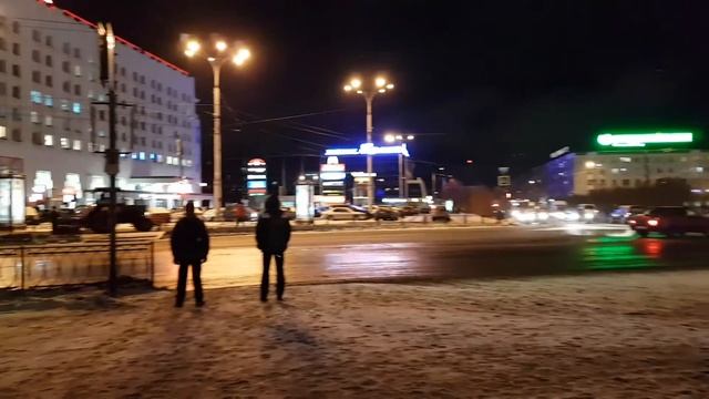 Мурманск зимой, вечерняя прогулка по городу. Фудзона в торговом центре Мурманск-молл