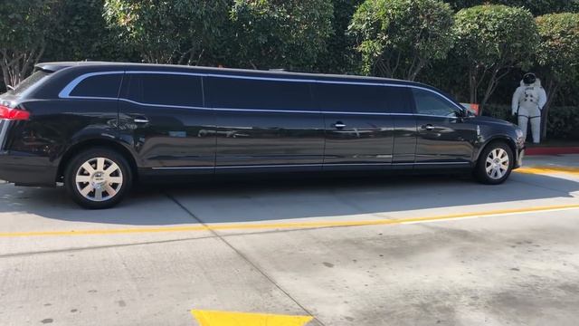 БИГ АВТОМОЙКА & VIP мойка! Потоковая тонельная тема в LA! смотреть онлайн