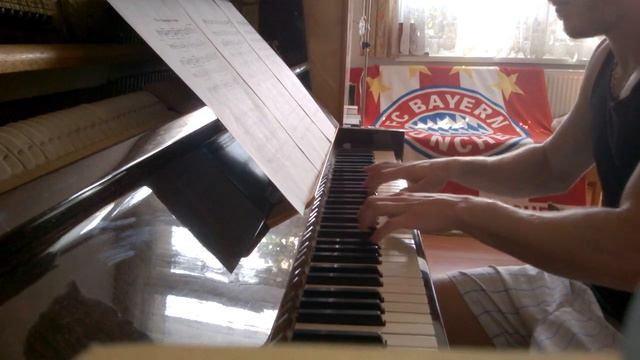 Champions League Anthem full on piano смотреть онлайн