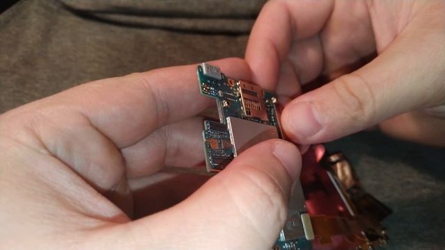 Sony Xperia Z C6603 замена дисплея нужно ли его менять в 2020г ведь много брака и обмана смотреть онлайн