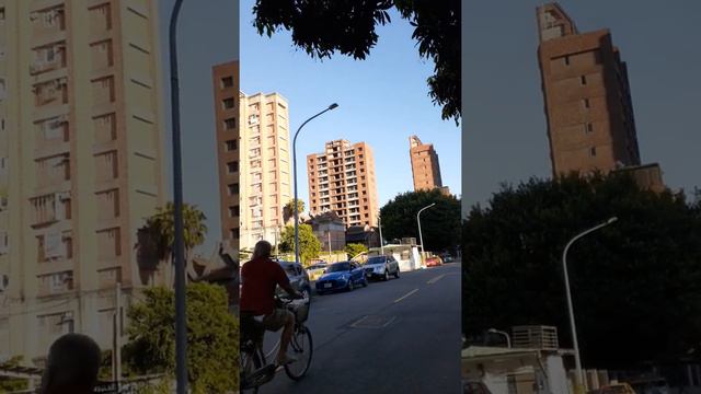 Penampakan Apartemen Elit di suasana langit yang sangat cerah , Taipe Taiwan