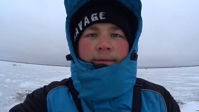 Крупный окунь. Ловля окуня на блесну. Отлично отловился! смотреть онлайн