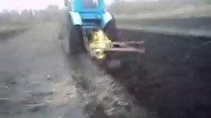 Осенняя зябь самодельным плугом Т-40 АМ