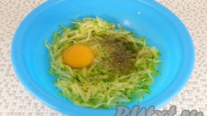 Оладьи из кабачков с колбасой