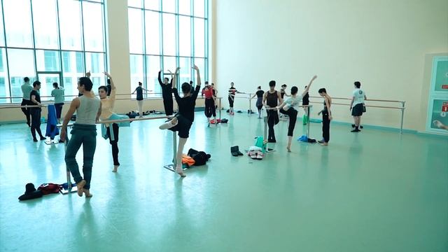 Один день. Я - балерина. С Татьяной Тен смотреть онлайн