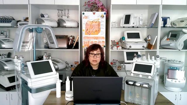 Аквапилинги. Особенности и рекомендованные косметические препараты.