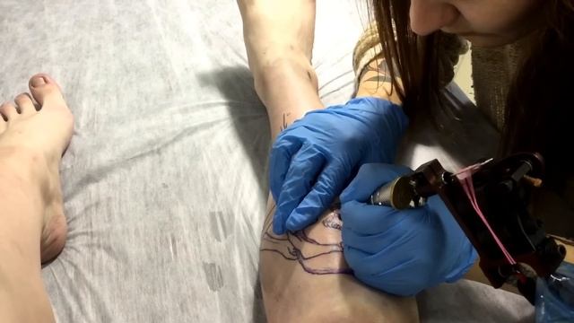 НОВАЯ ТАТУИРОВКА . АДОВАЯ БООООЛЬ смотреть онлайн