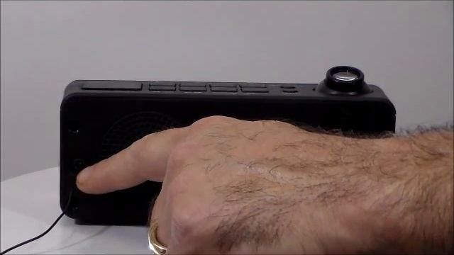 Jensen JCR-235 Digital Dual Alarm Projection Clock Radio смотреть онлайн