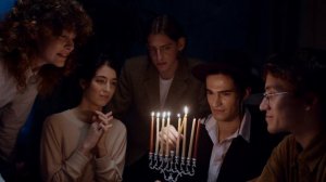 Почему у цыган нет государства как у евреев? Где их историческая родина?