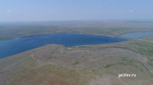 Республика Крым, залив Донузлав, Аблямитский мост, сельхоз участки, вид с высоты птичьего полета.