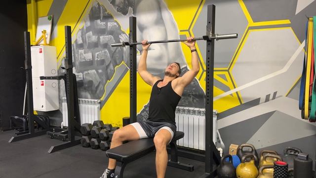 Плечи Армейский жим штанги сидя смотреть онлайн