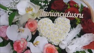 Свадебная подарочная корзина цветов