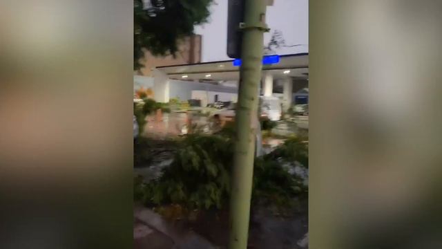 Storm in Argentina! The wind speed is 300 km/h! Bahia Blanca blew into the sky! смотреть онлайн