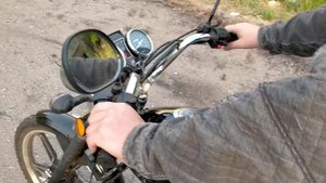 Как завести мопед Альфа с толкача без кикстартера, стартера.