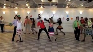 Мы любим Буги Вуги, мы танцуем буги вуги каждый день!