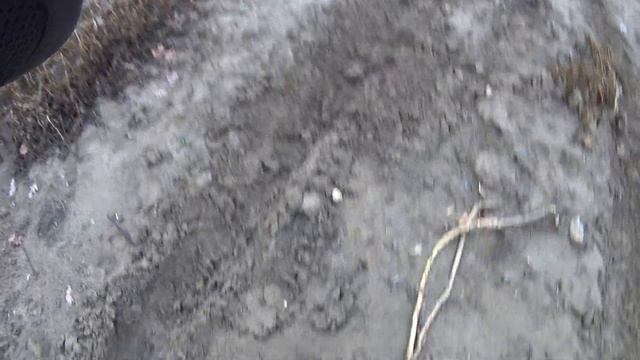 Осмотр мотоцикла после тест драйва по глине.