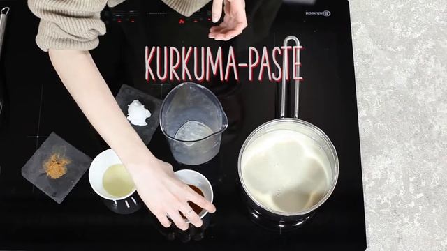 Kurkuma Latte - das neue Trend-Getränk смотреть онлайн