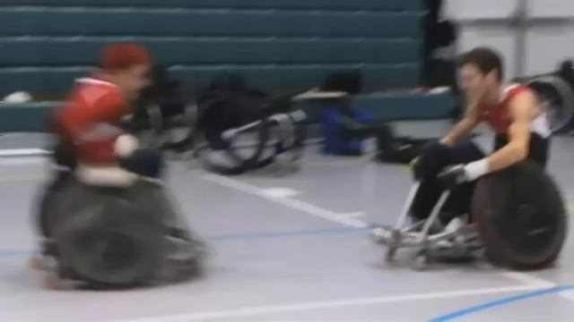 Murderball: Wheelchair rugby shows how tough it can be смотреть онлайн